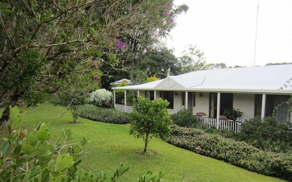 Eden Lodge Nambour Esterno foto