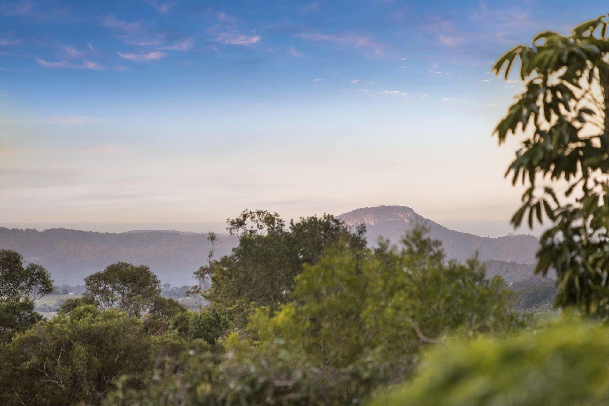 Eden Lodge Nambour Esterno foto