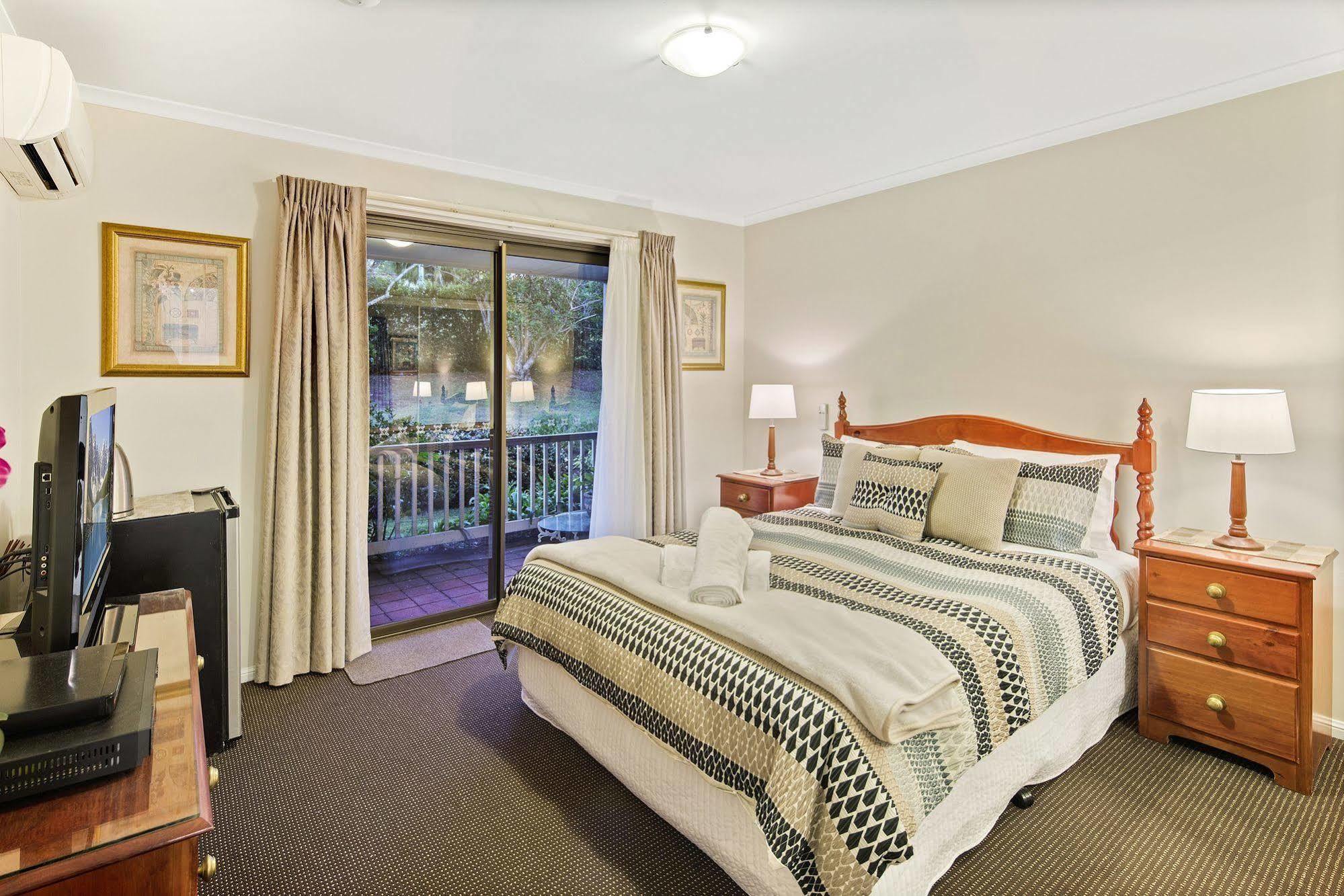 Eden Lodge Nambour Esterno foto