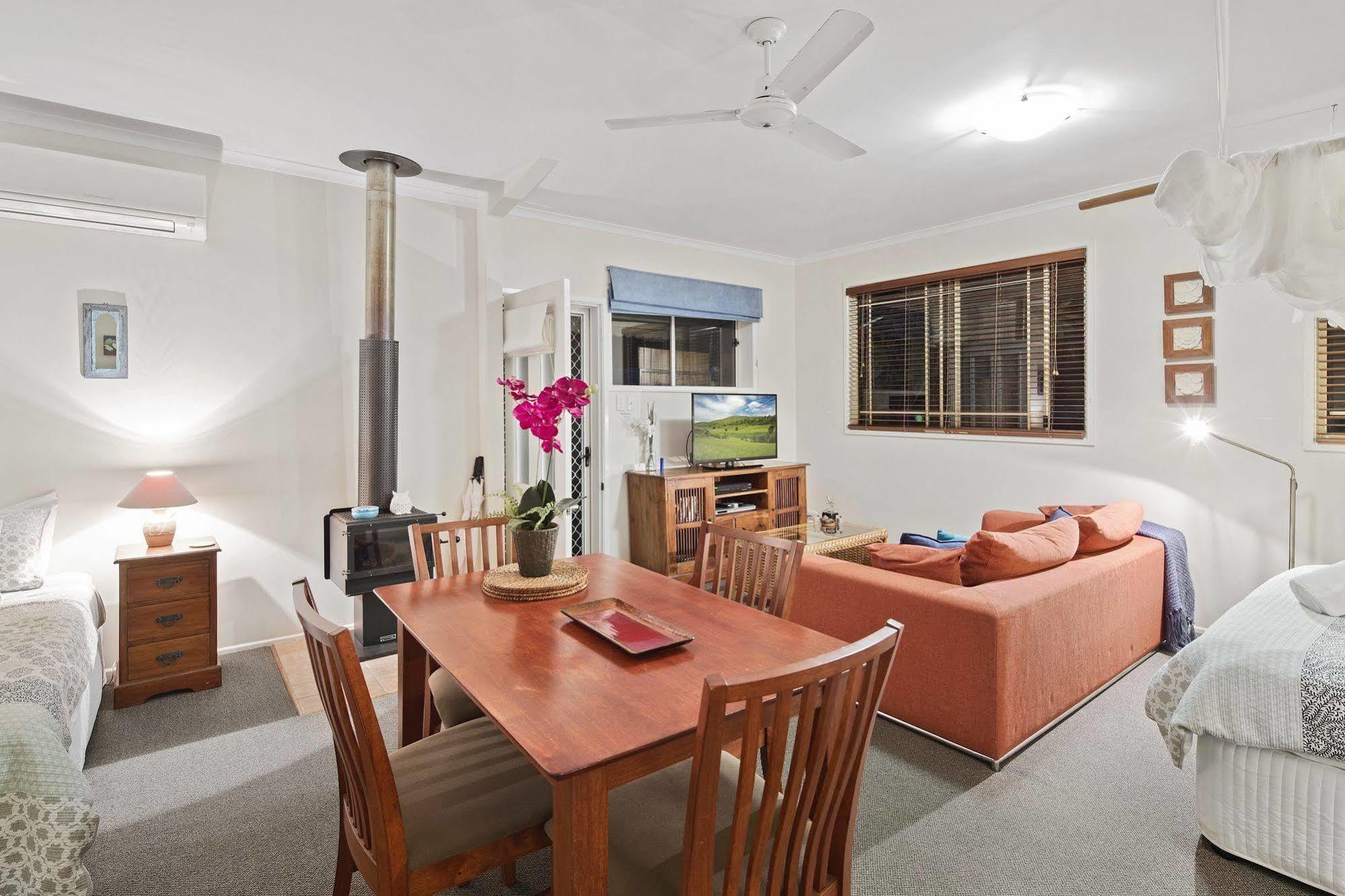 Eden Lodge Nambour Esterno foto
