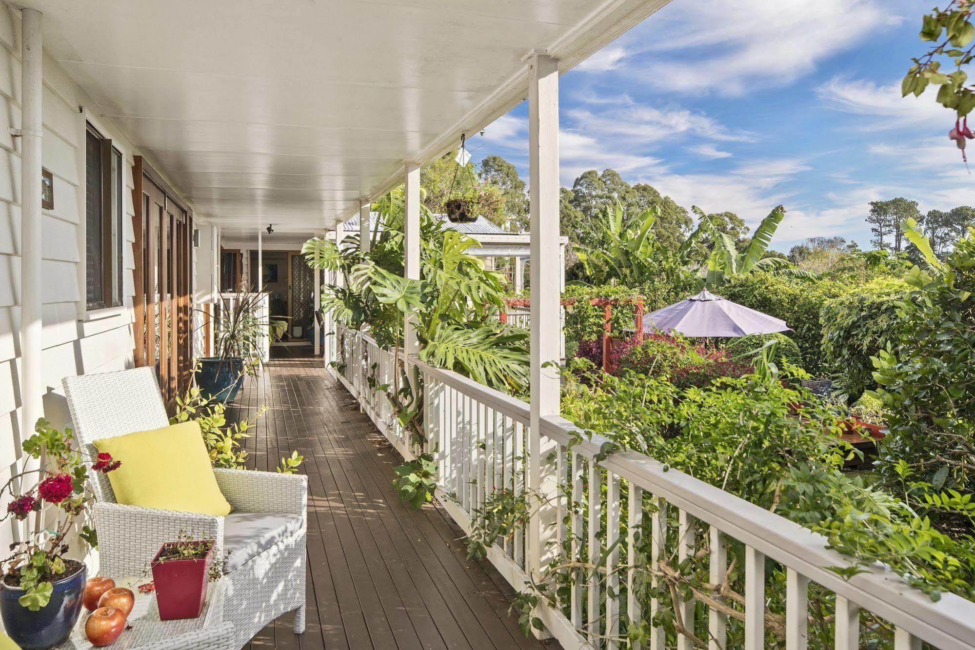 Eden Lodge Nambour Esterno foto
