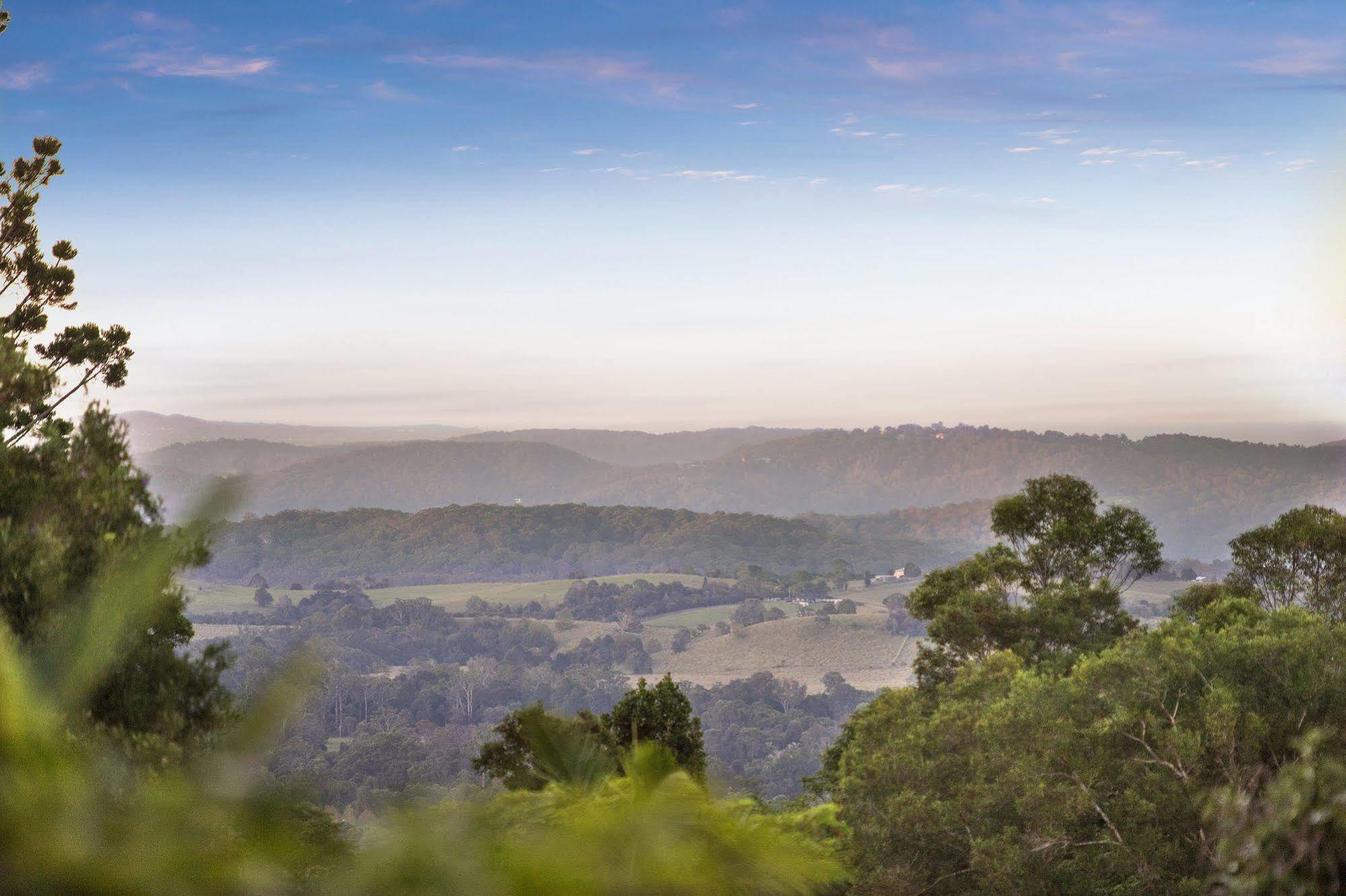 Eden Lodge Nambour Esterno foto